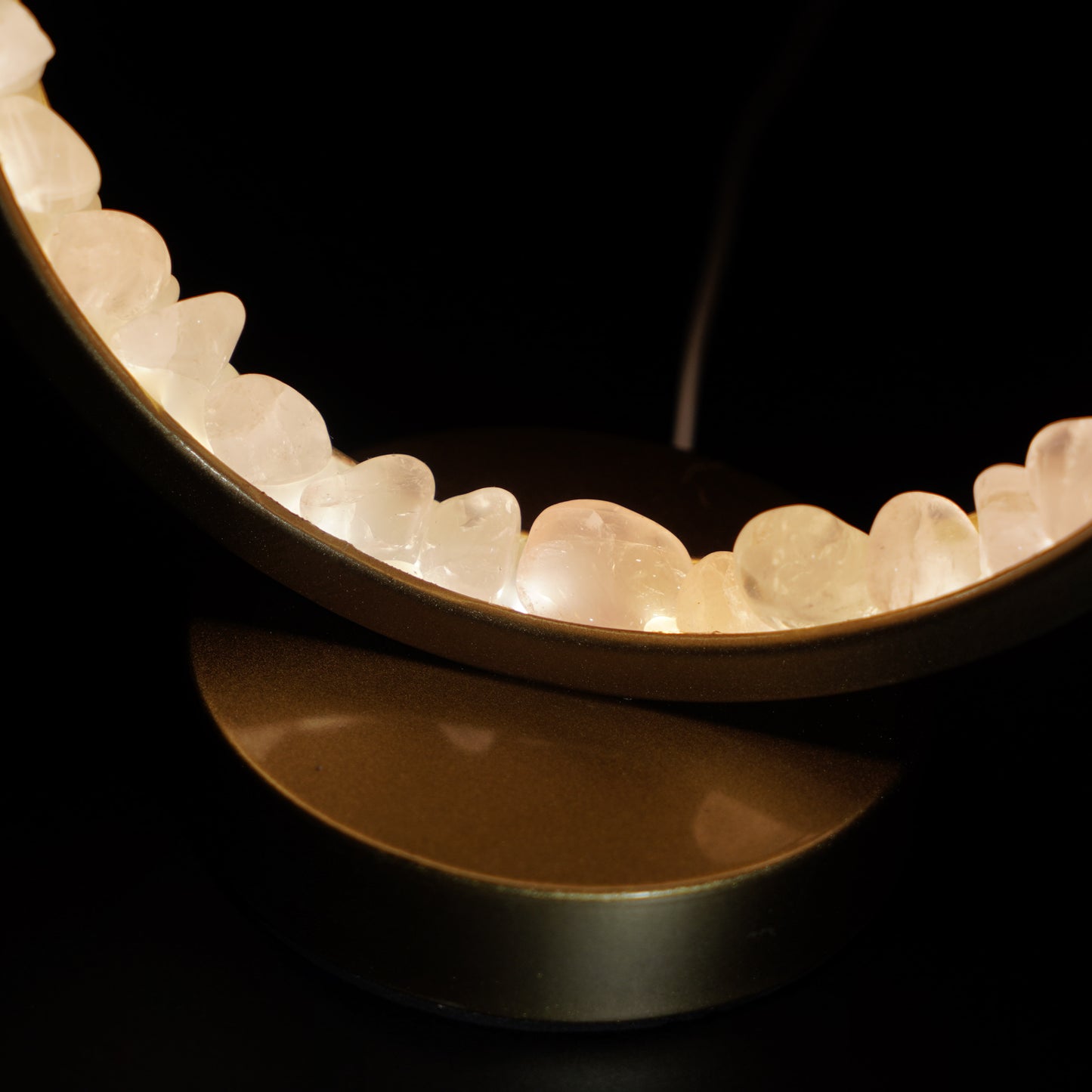 Round Rose quartz lamp