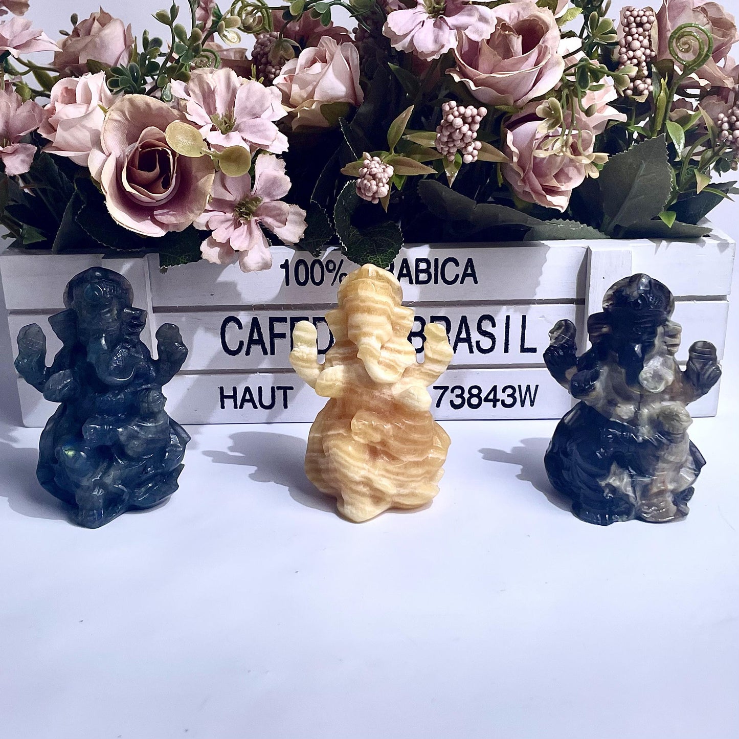 Mixed Hand carving Gagesha