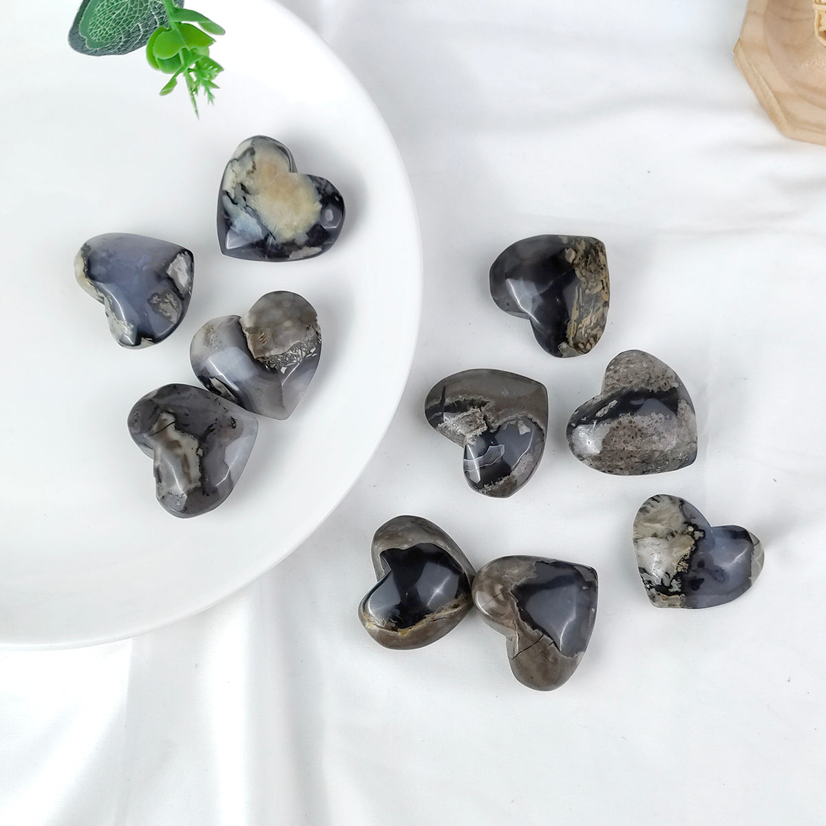 Fluorescent Agate Heart -1KG