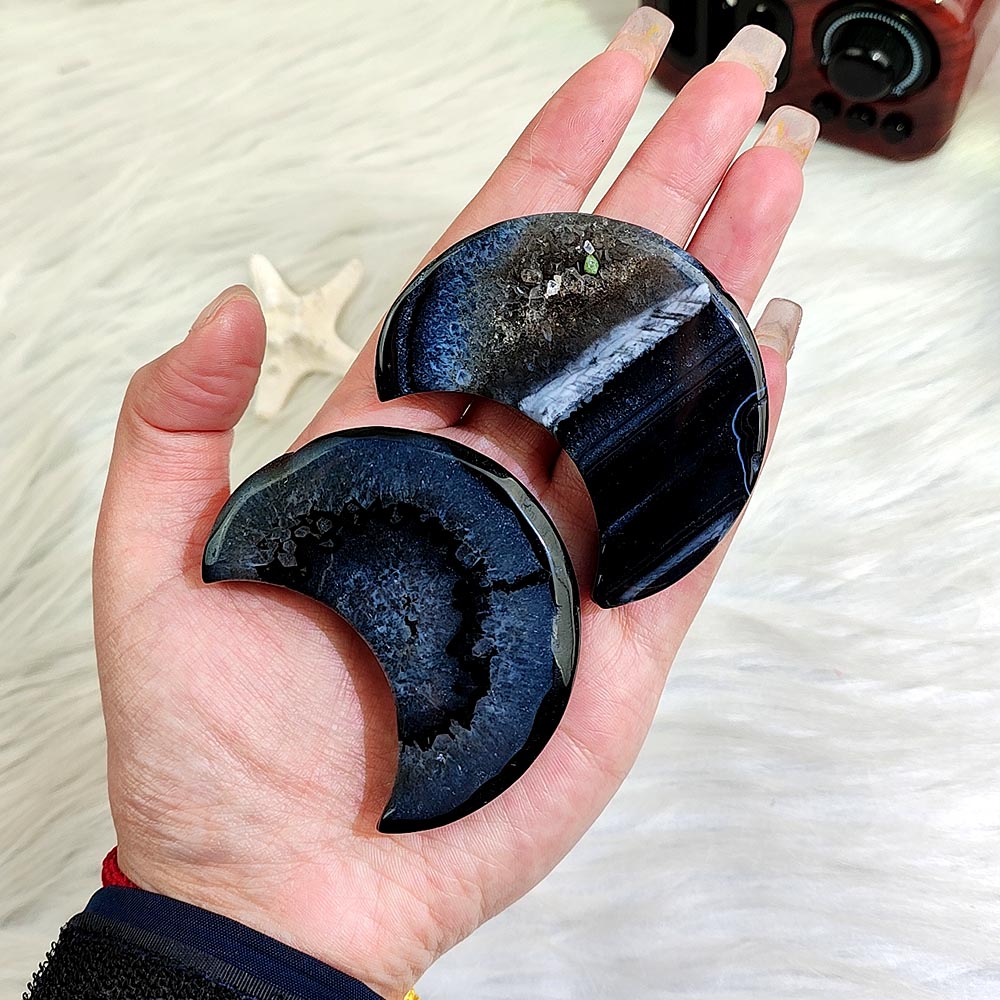 Black Sardonyx Agate Moon Ornament-1KG