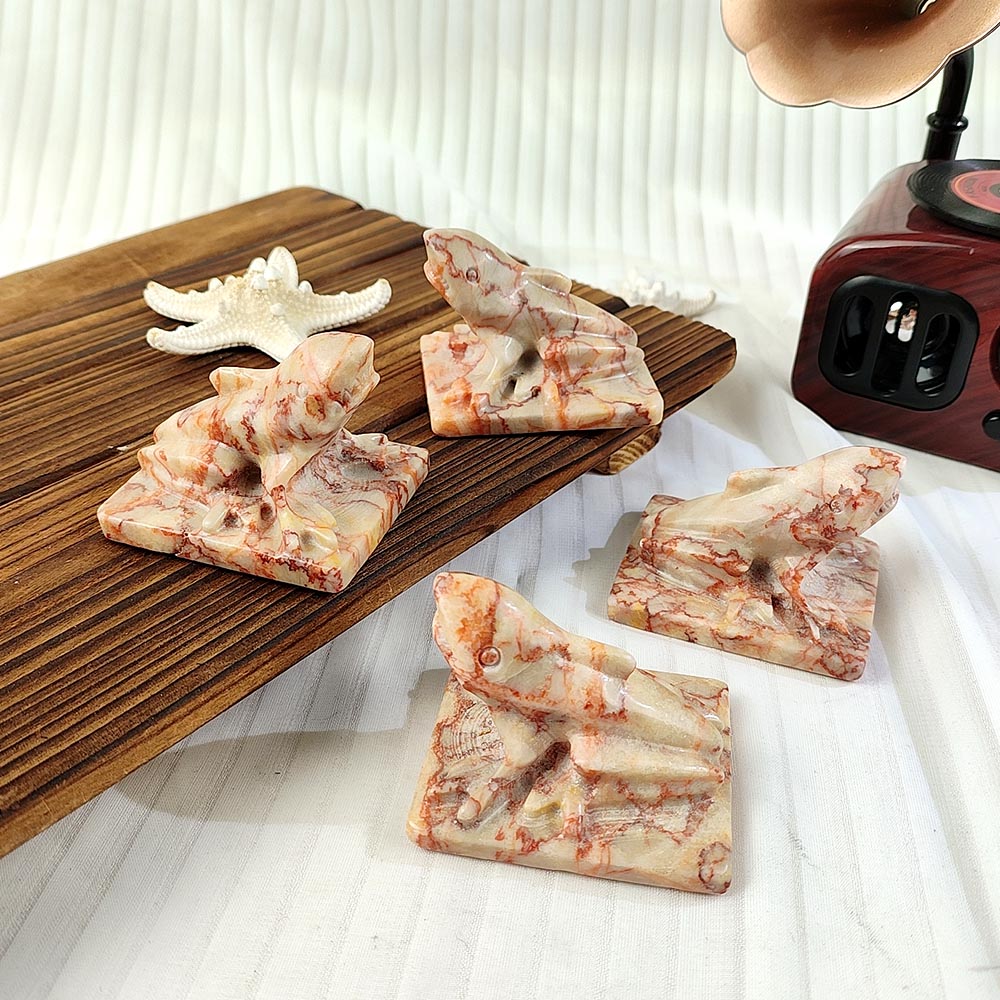 Red Net Stone Frog Carving