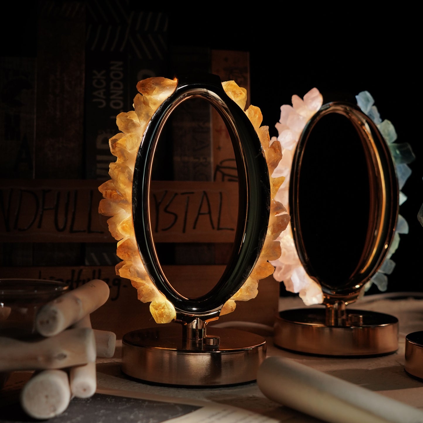 "0" Shape Crystal Lamp