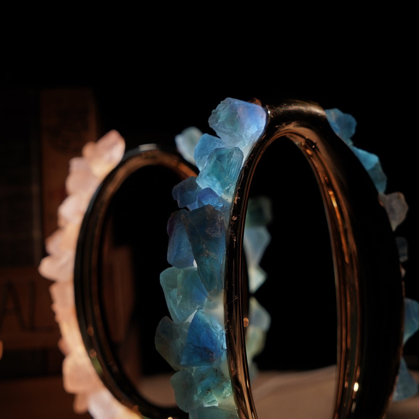 "0" Shape Crystal Lamp