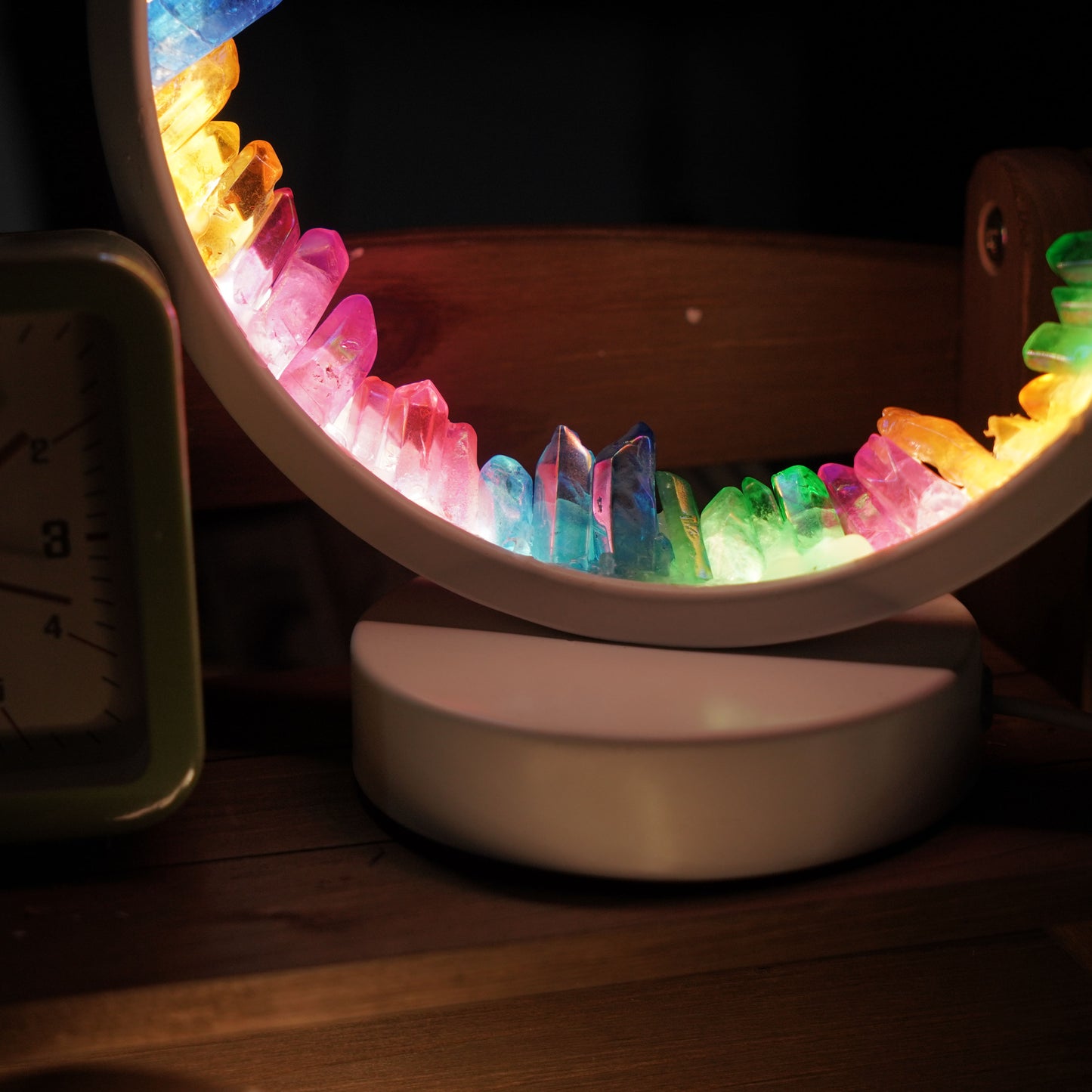 Round Aura quartz lamp
