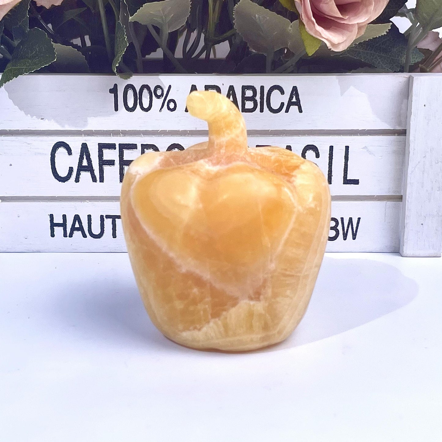Yellow calcite Chili