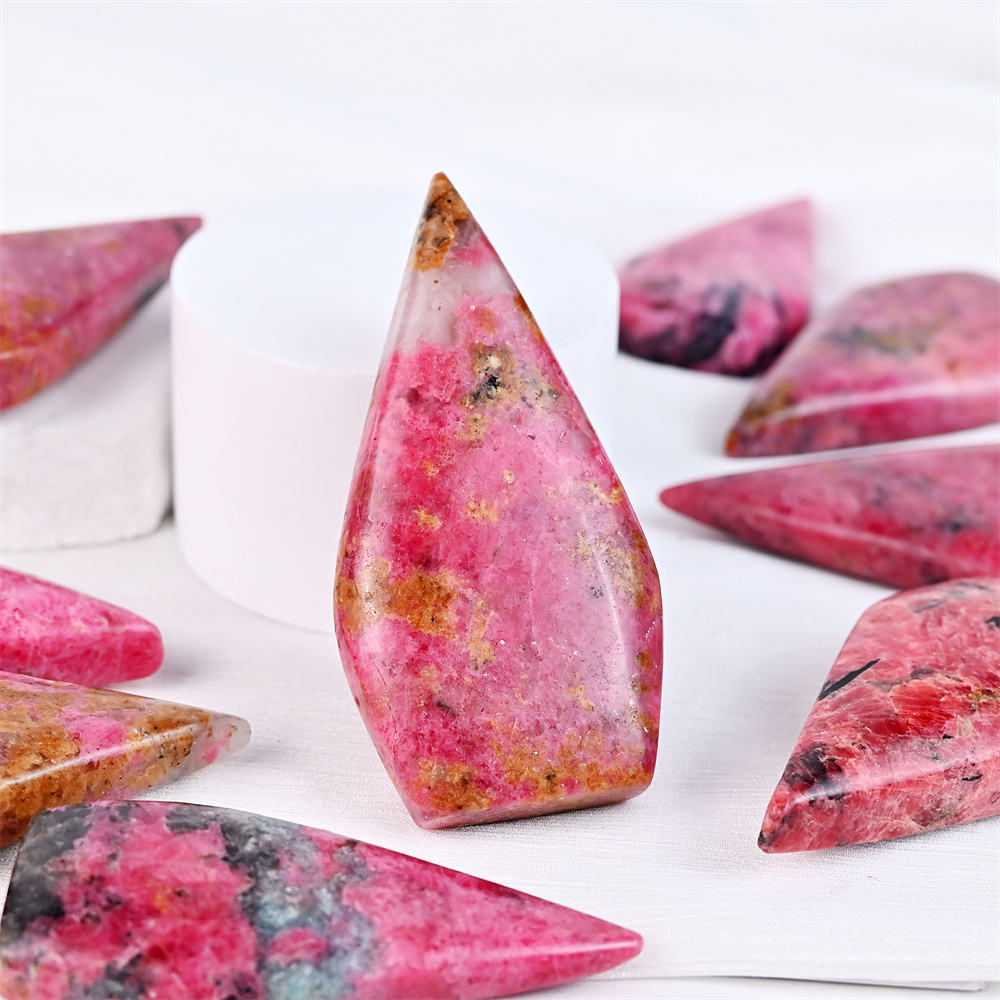 Rhodonite Ornament-1KG