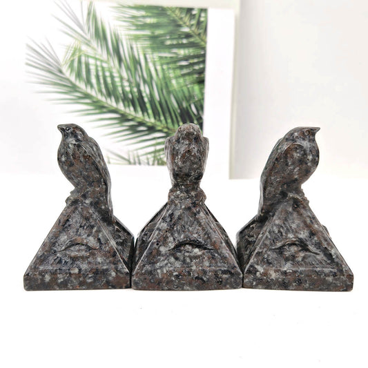 Yooperlite Pyramid Crow Carving