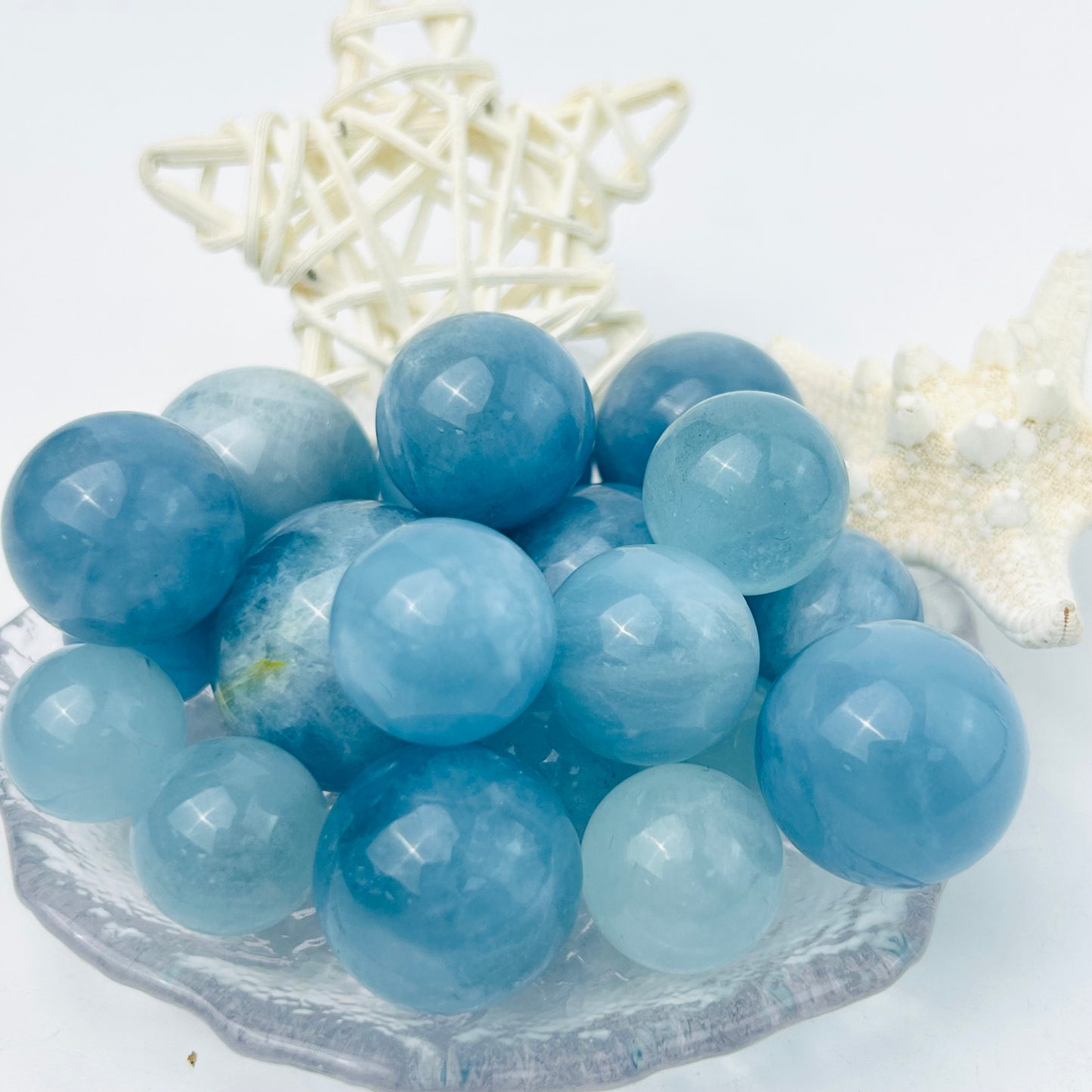 Wholesale Aquamarine Crystal Sphere Small And Light And Beautiful For A Gift Box