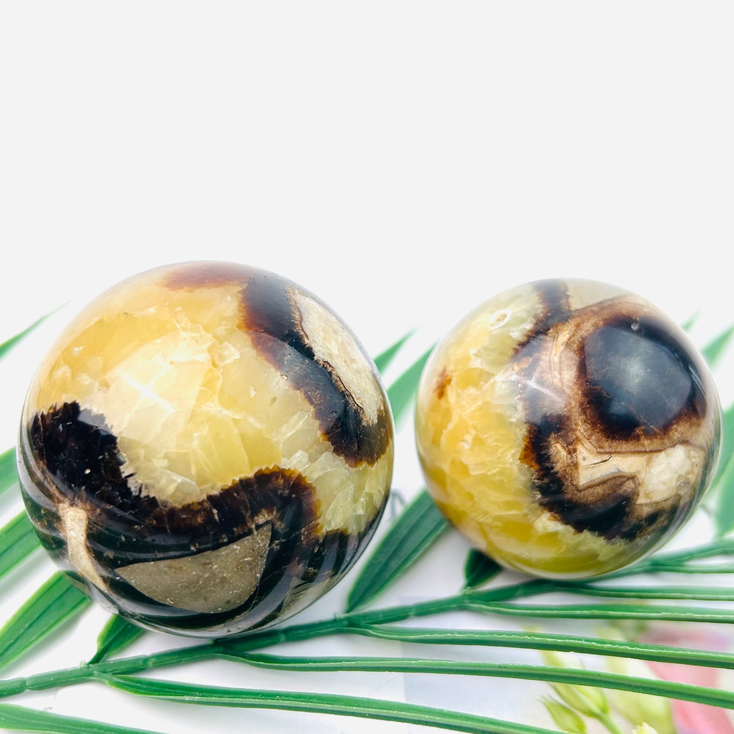 Wholesale Septarian Crystal Spheres Office Ornament